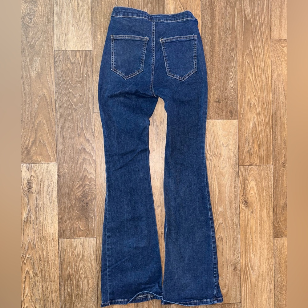 Rue 21 Flare Jeans Size 4 - Picture 2 of 4
